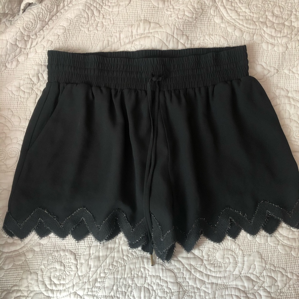 cecil crochet trim shorts bebe